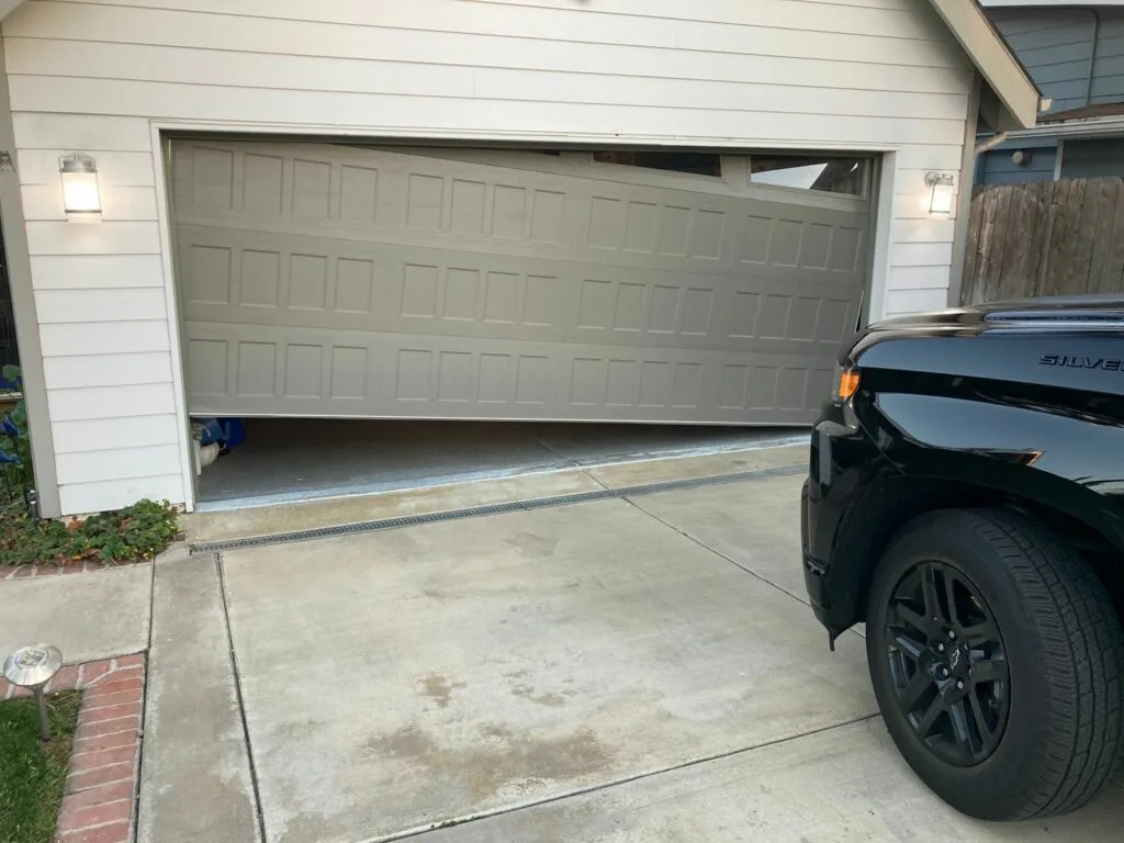Emergency garage door